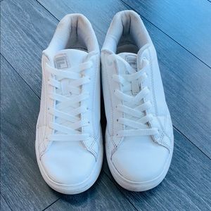 Fila Amalfi Women's Sneakers Size 7.5 White